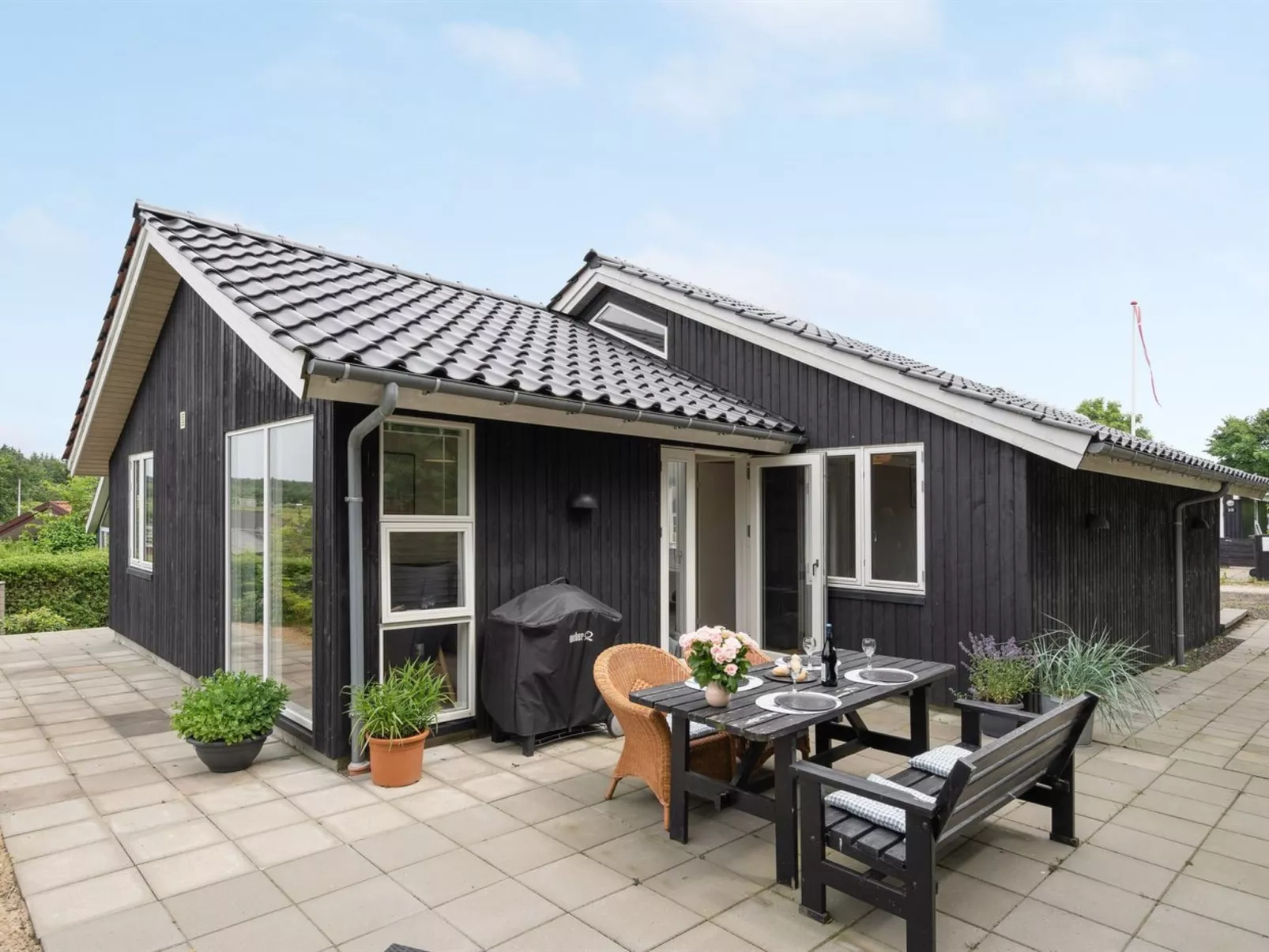 "Jörgen" - 100m from the sea-Buiten