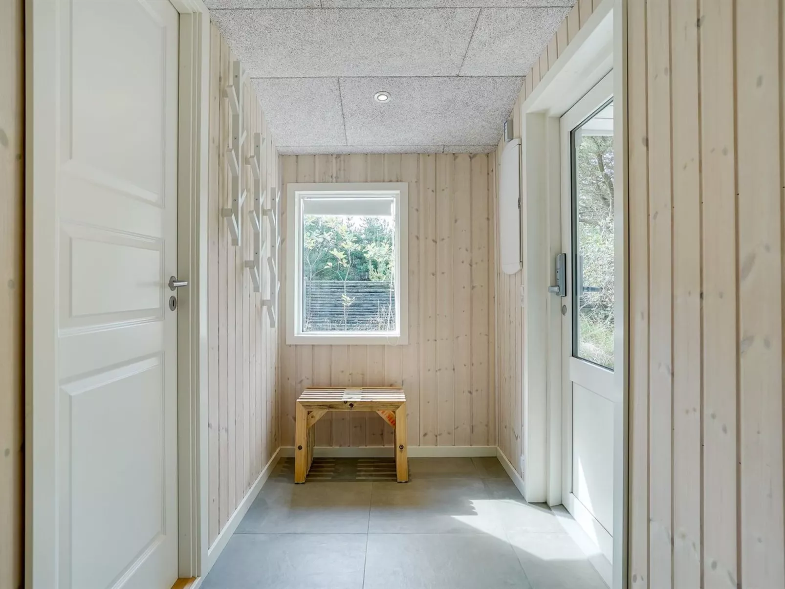 "Solgunn" - 900m from the sea-Binnen