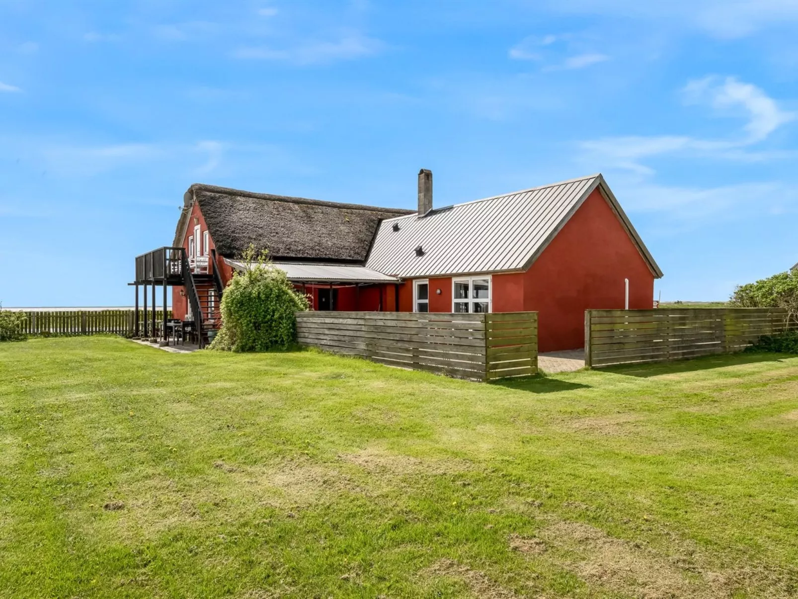 "Edvardsine" - 20m to the fjord-Buiten