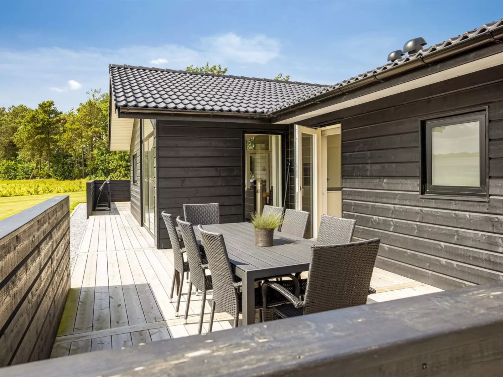 "Aleksa" - 500m from the sea-Buiten