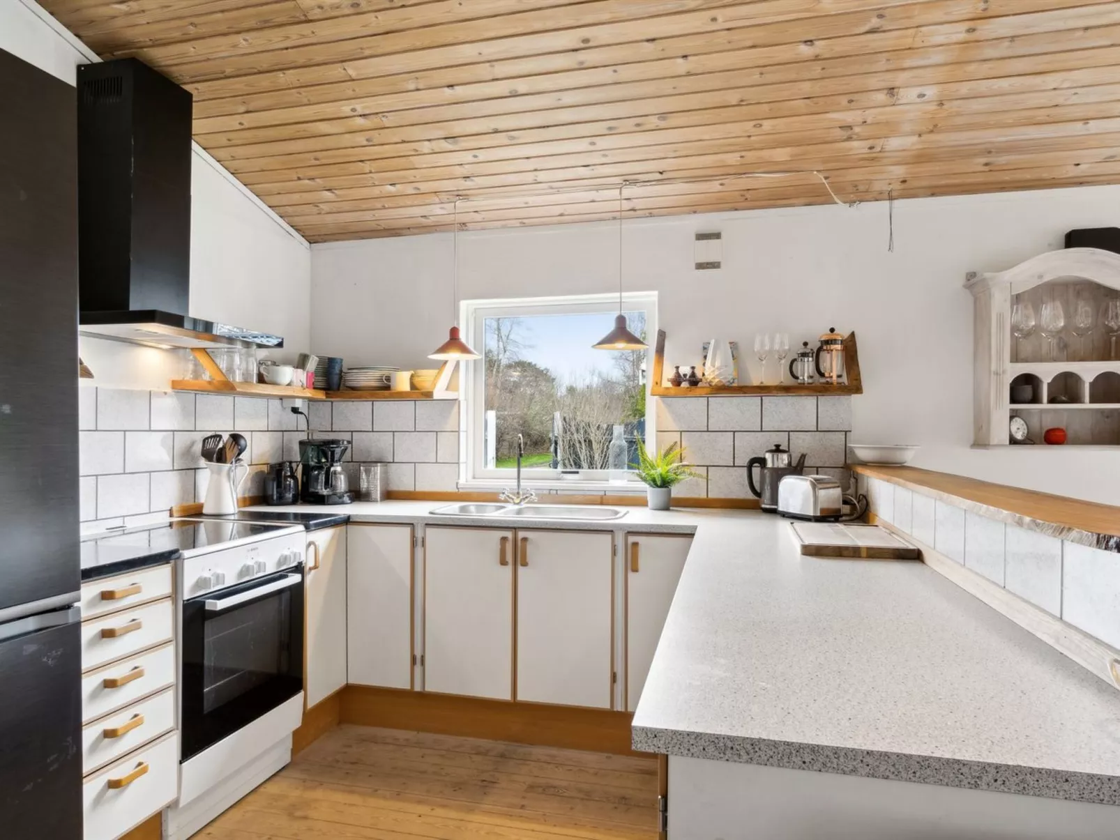 "Kara" - 450m from the sea-Binnen