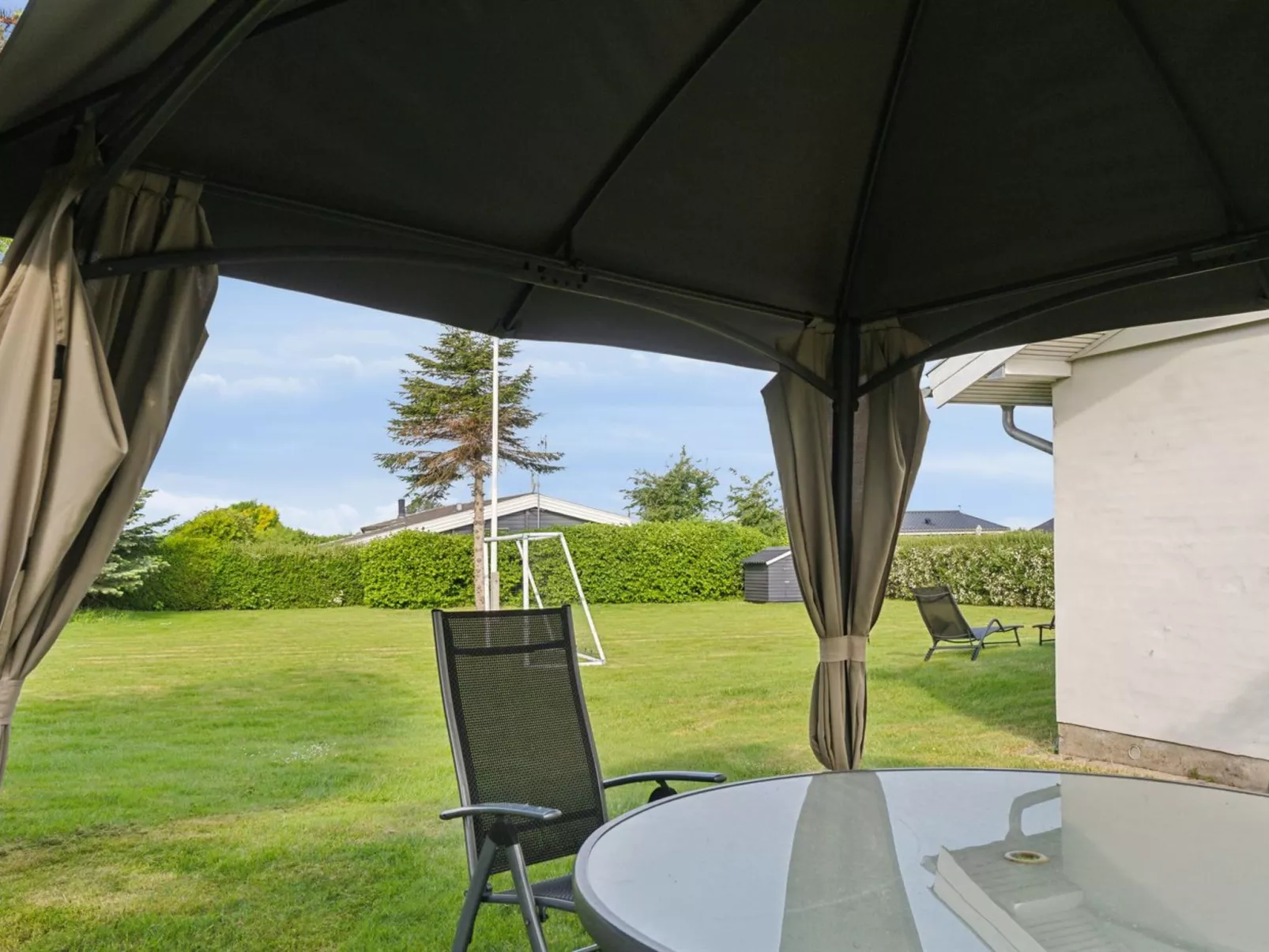 "Gudrun" - 250m from the sea-Buiten