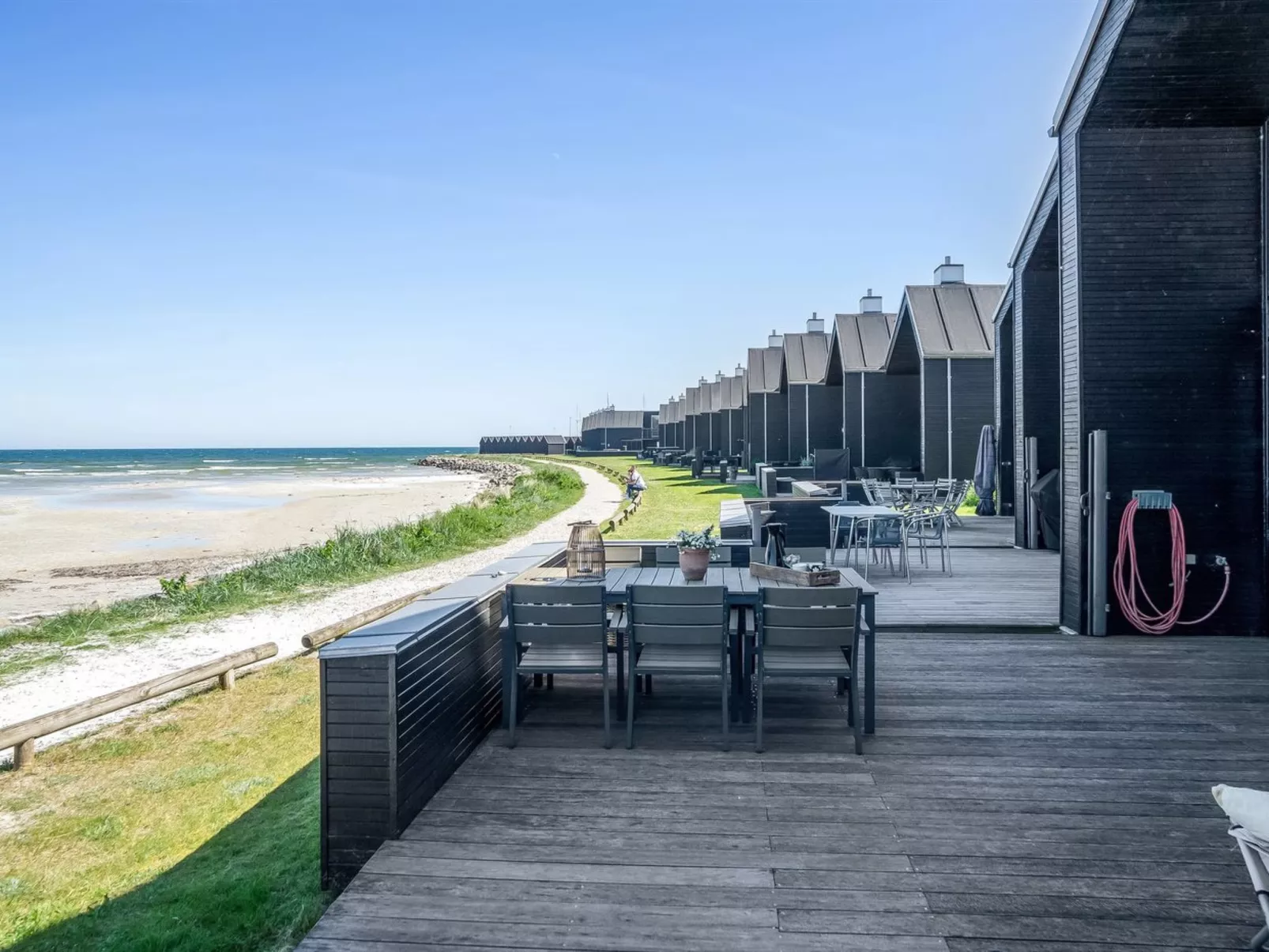 "Eleanore" - 25m from the sea-Buiten