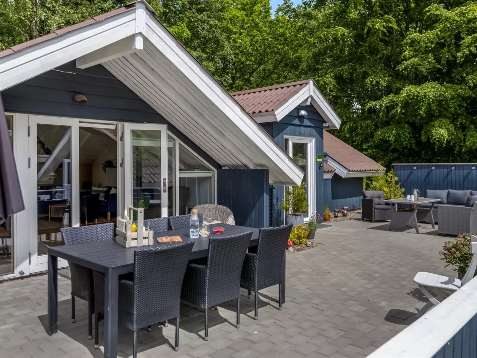 "Fenna" - 30km from the sea-Buiten