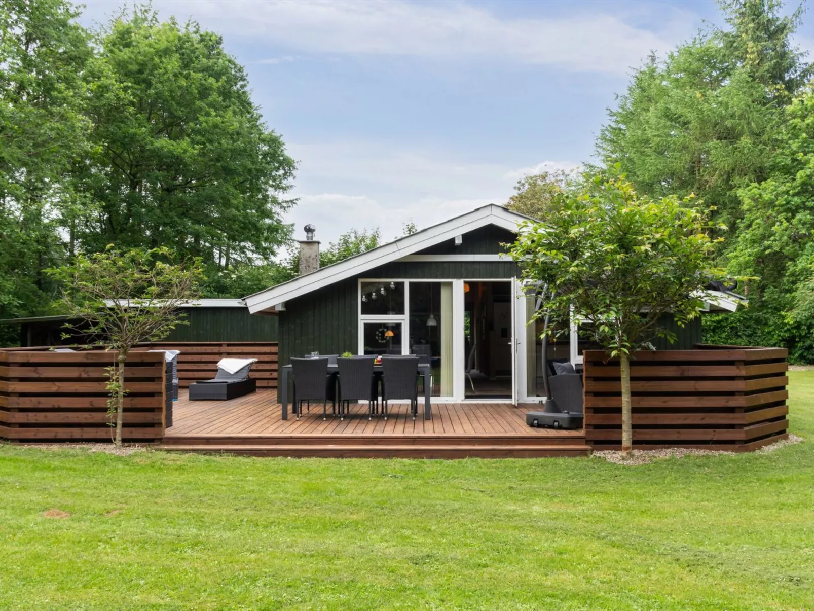 "Zaharinka" - 30km from the sea-Buiten