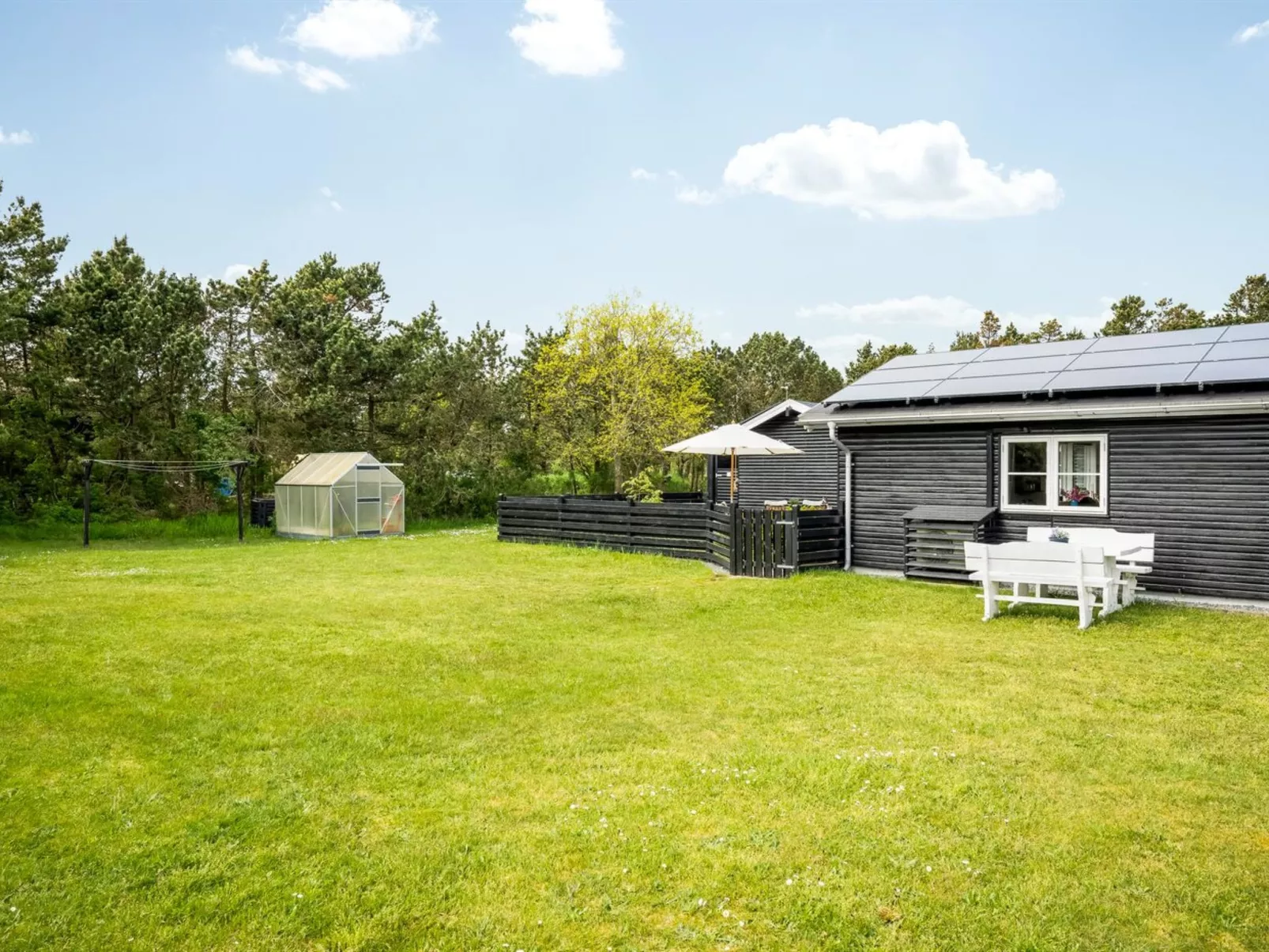 "Aviaya" - 350m from the sea-Buiten