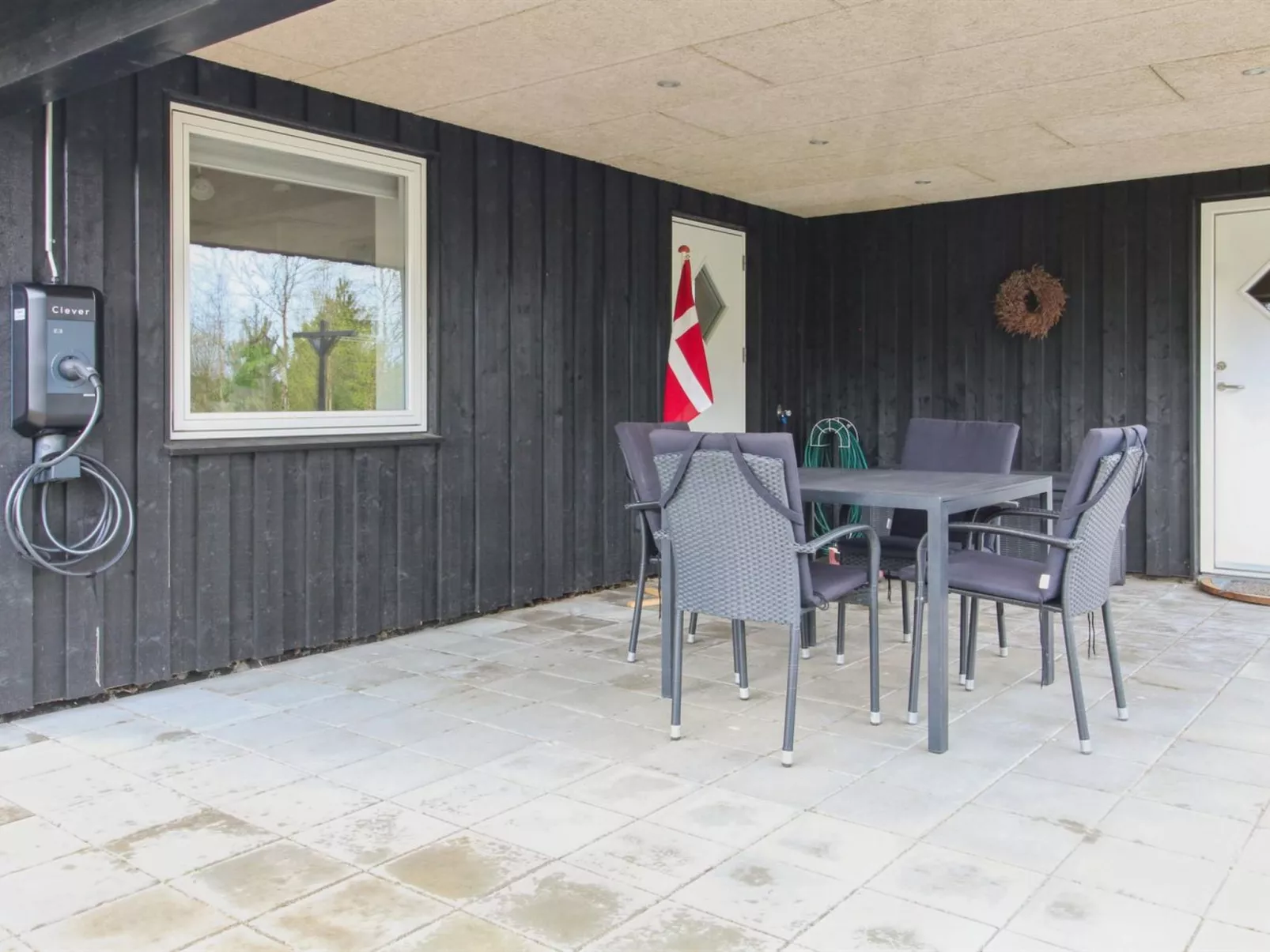 "Golubinka" - 2.5km from the sea-Buiten