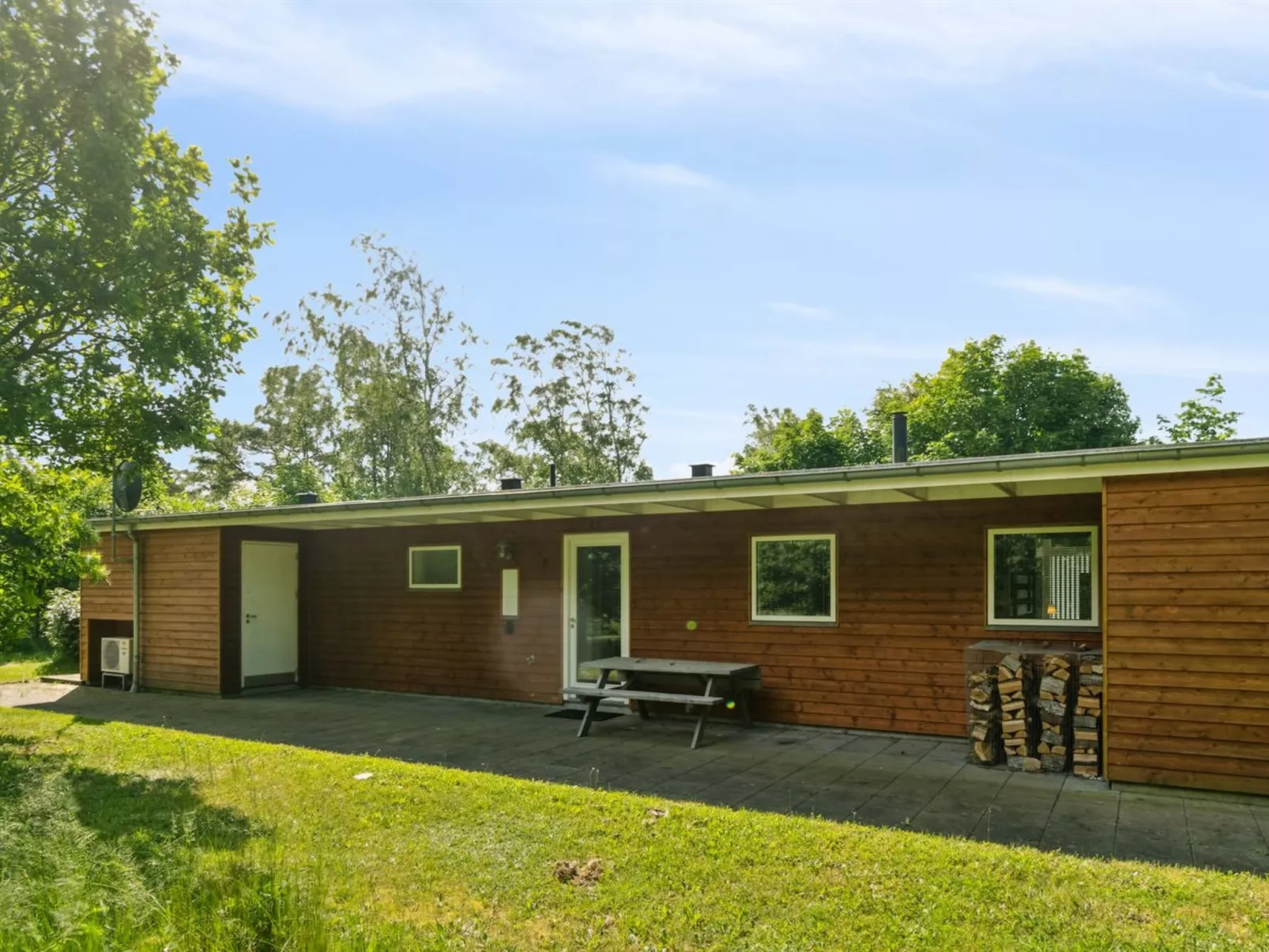 "Dagny" - 100m from the sea-Buiten