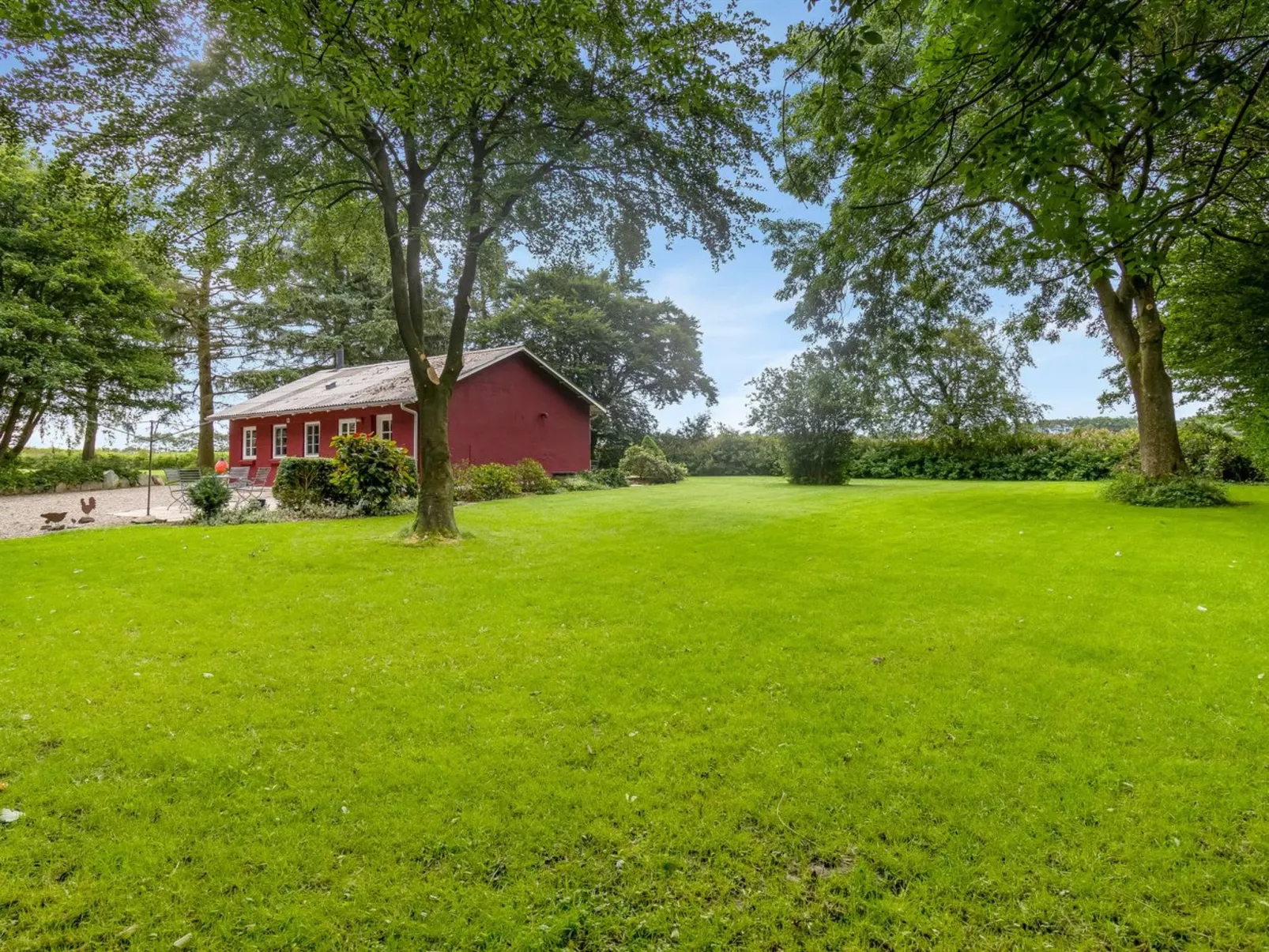 "Saran" - 30km from the sea-Buiten