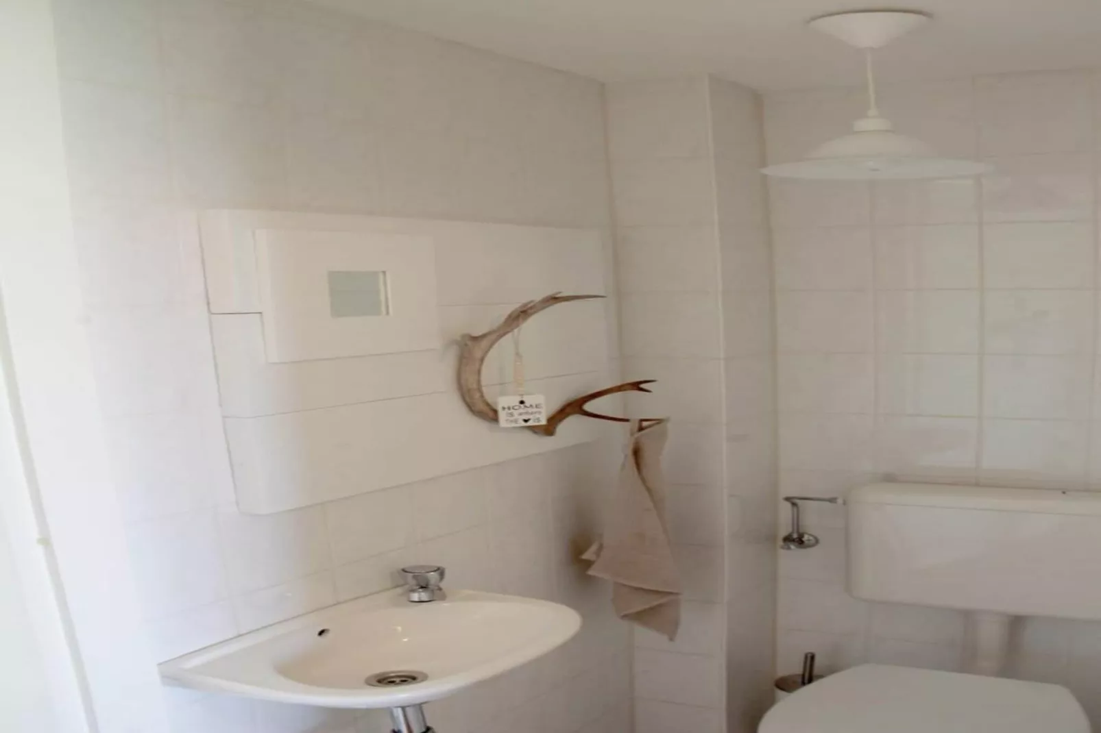 Landgoed de Lente 36 Krokus Breskens-Badkamer