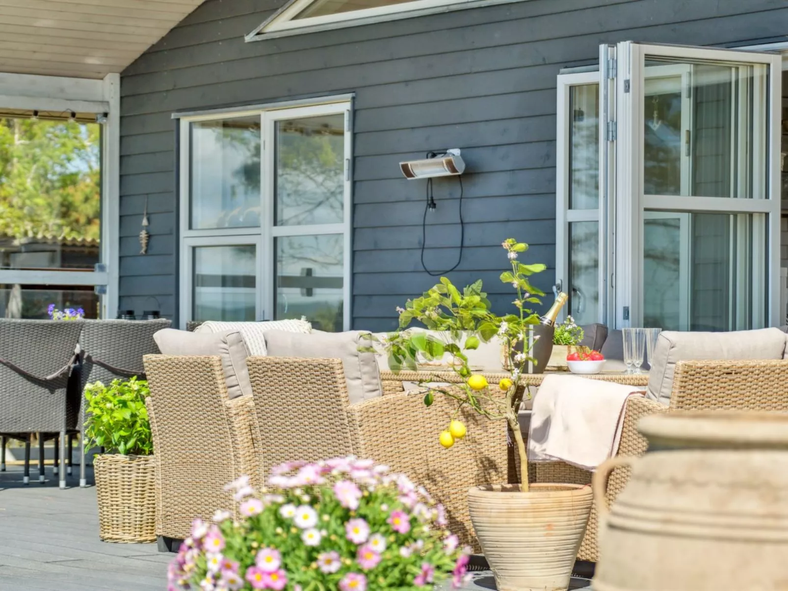 "Hening" - 50m from the sea-Buiten