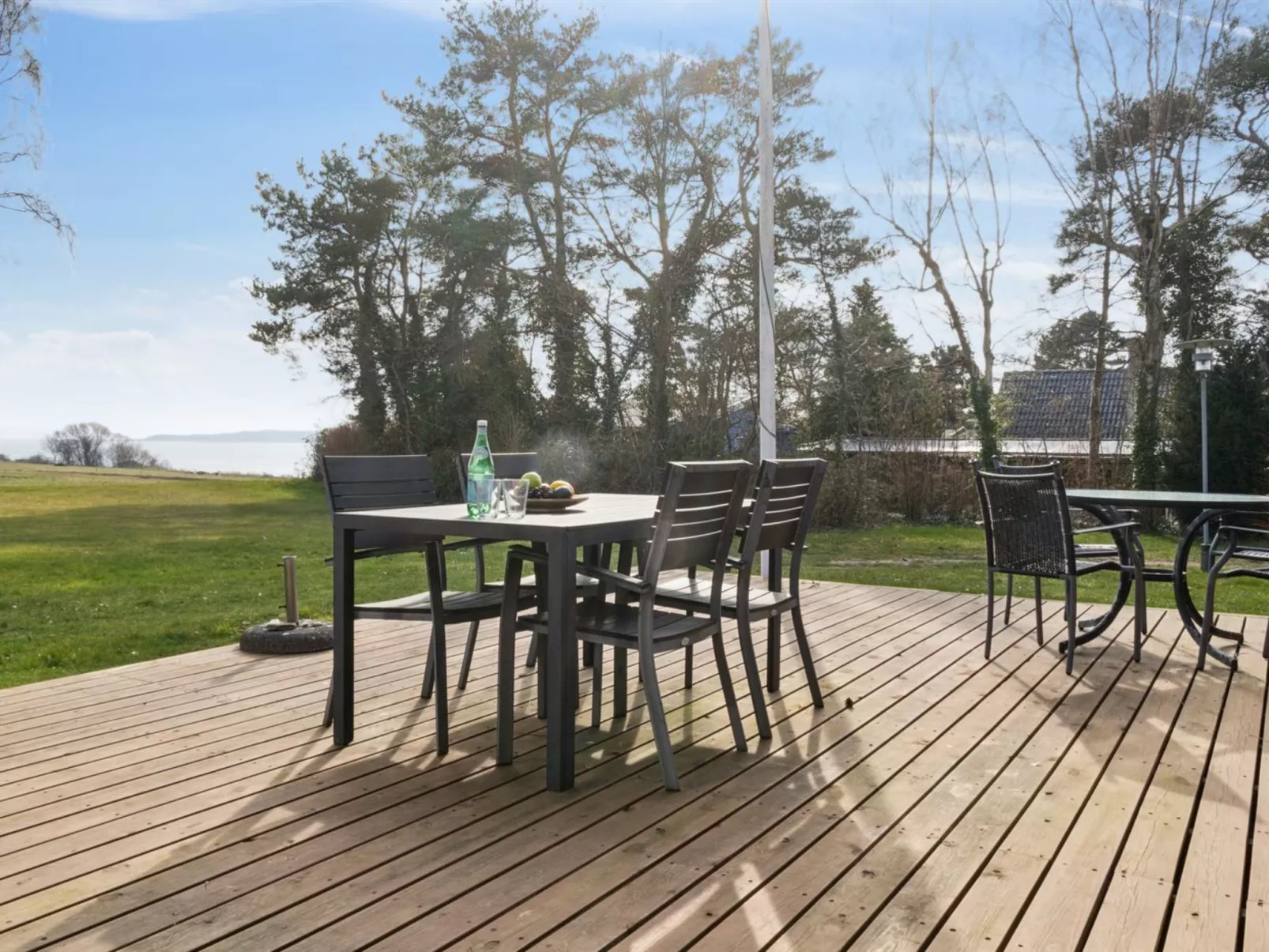 "Salka" - 200m to the fjord-Buiten