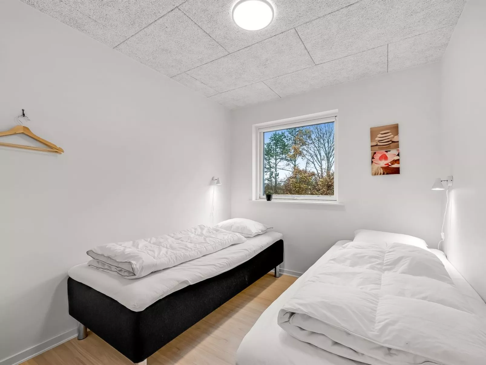 "Elisaveta" - 400m to the fjord-Binnen