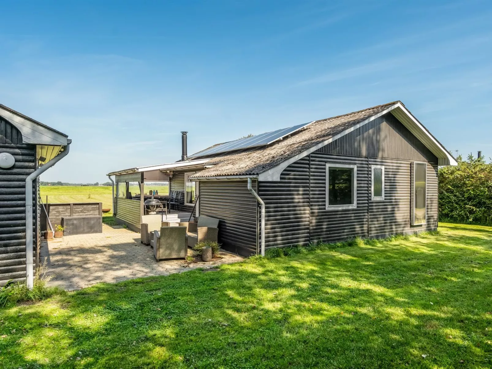 "Kanerva" - 100m to the fjord-Buiten