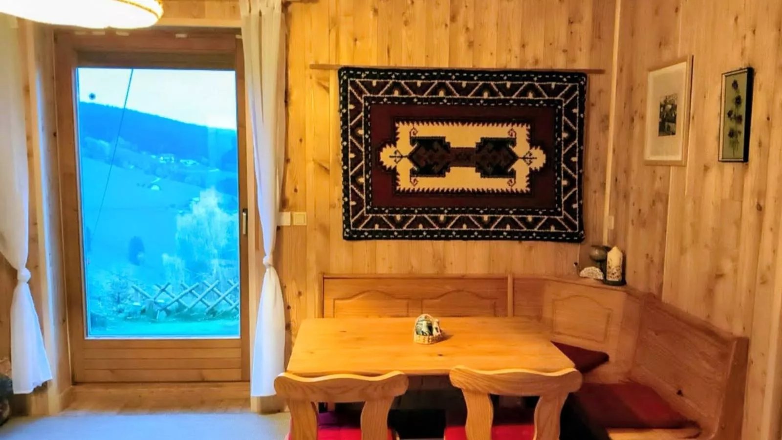 Landhaus zur Sonne-Eetkamer