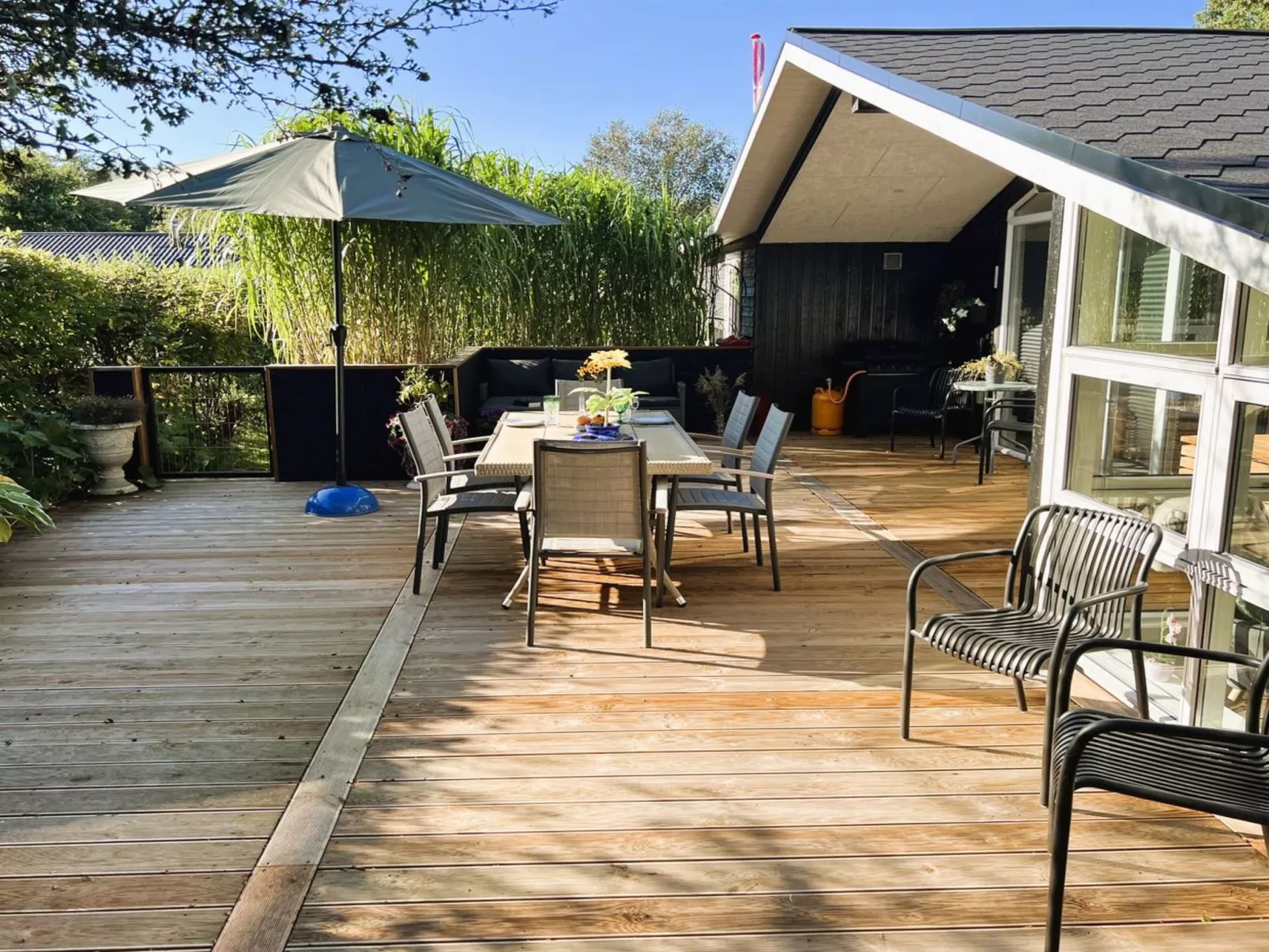 "Ronja" - 100m to the fjord-Buiten