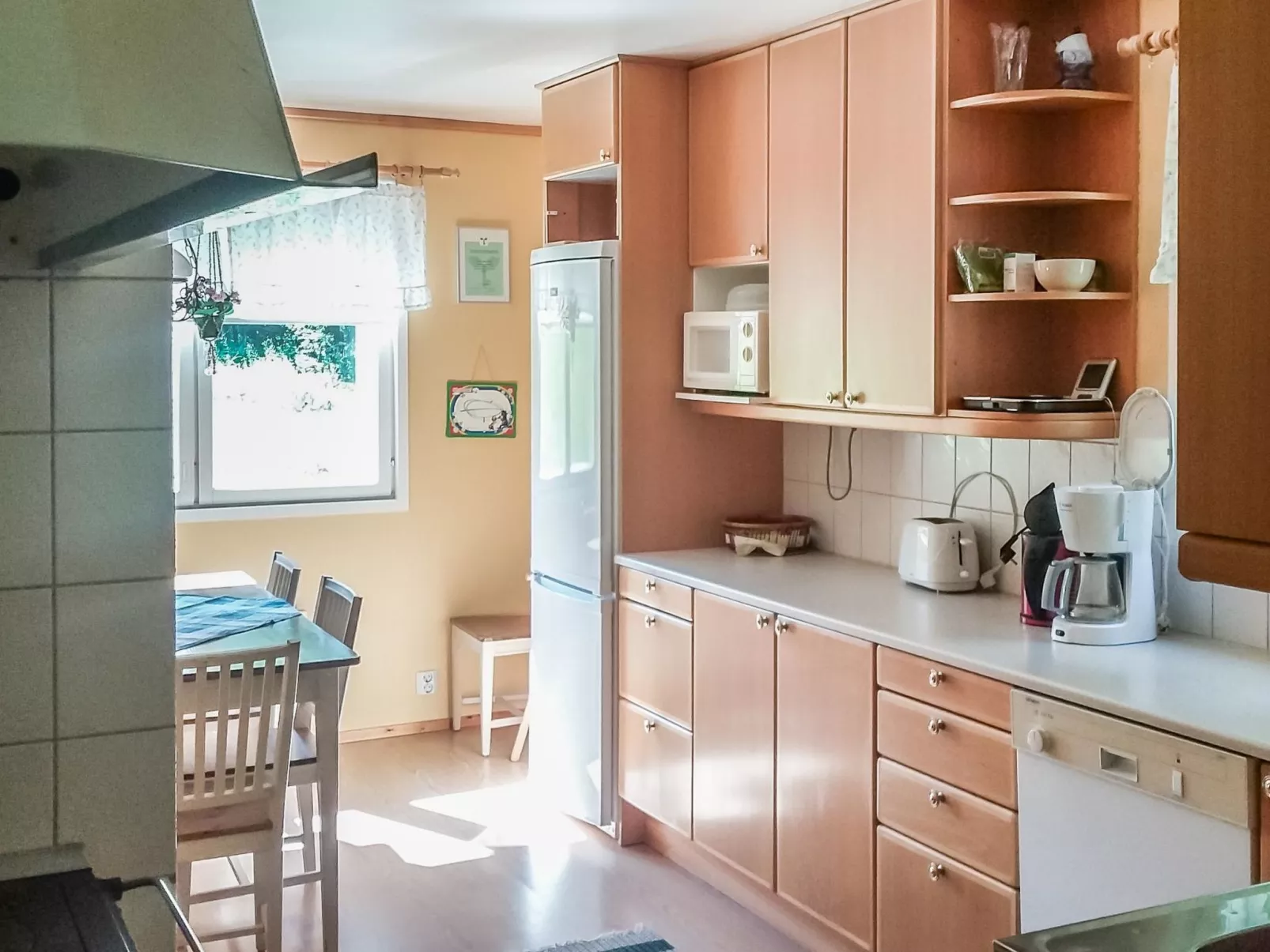 Långstrands stuga-Binnen