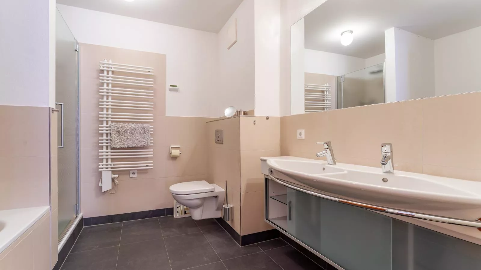 Drei Berge Top 4-Badkamer