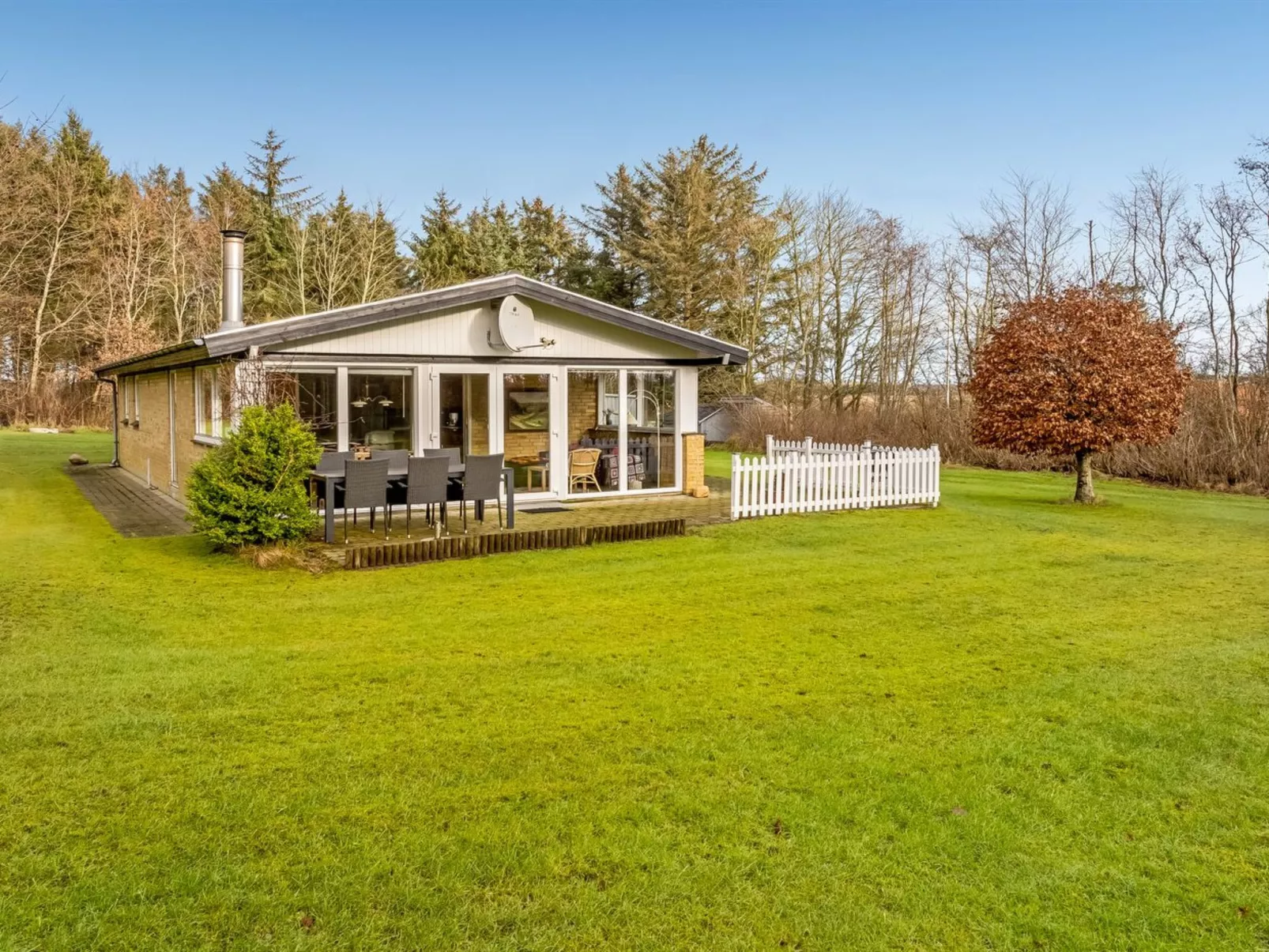 "Marika" - 400m to the fjord-Buiten