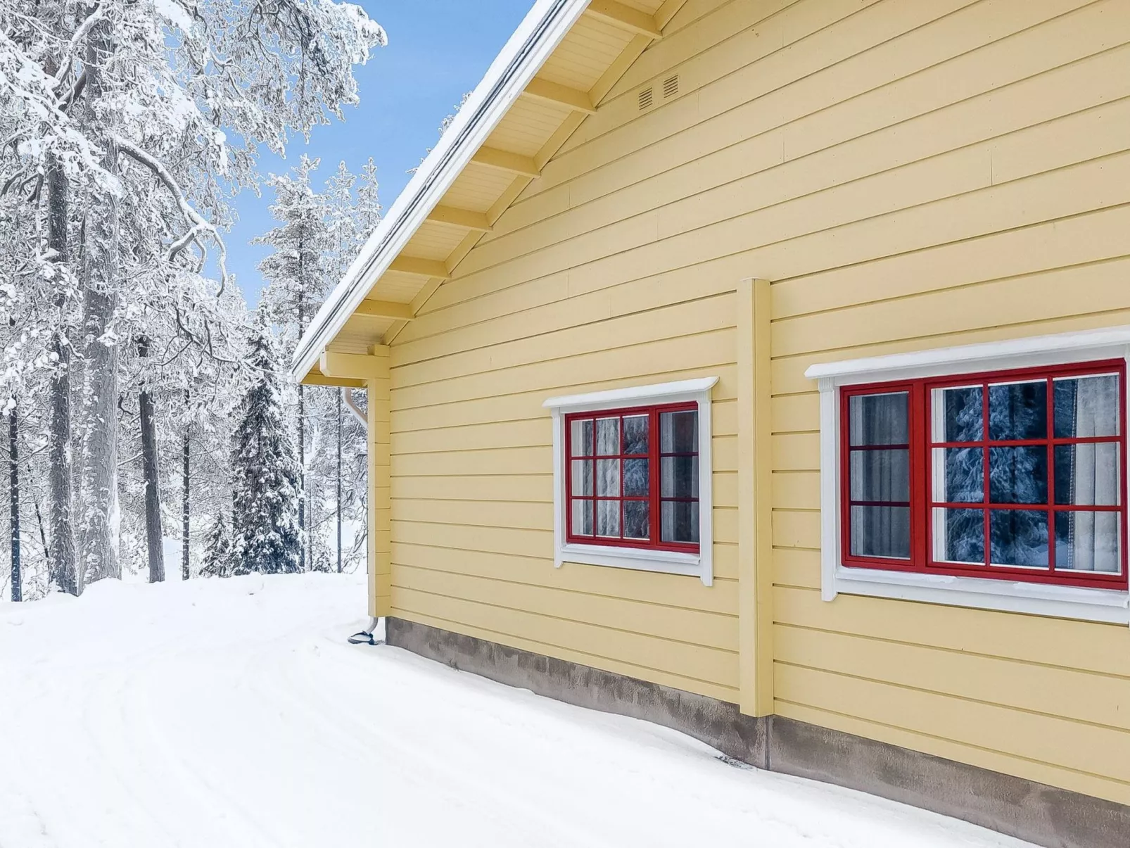 Sallan panparkstie 14 b-Binnen