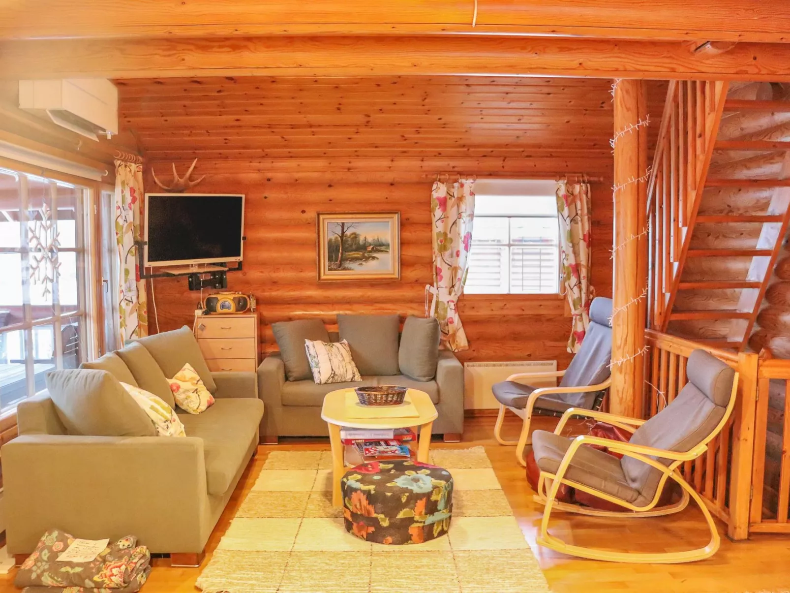 Tunturimaja 2 mökki-Binnen