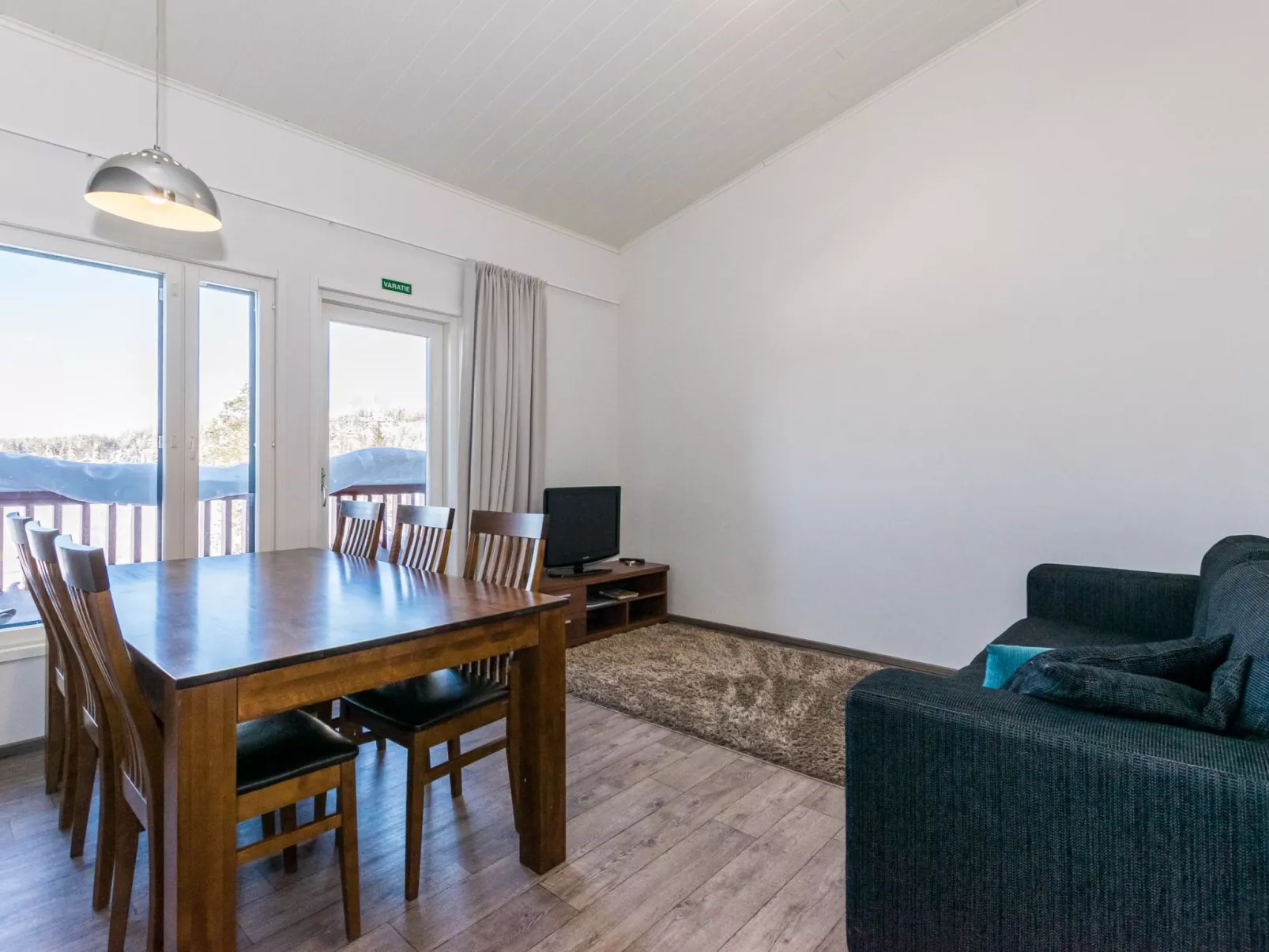 Skivillas 61 ukkohalla (b10)-Binnen