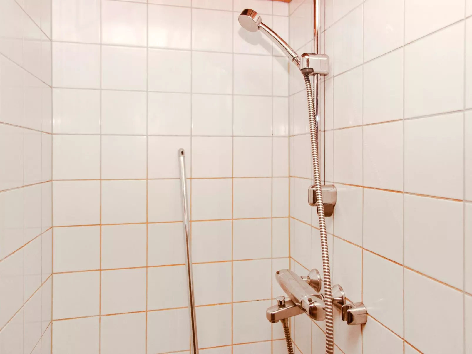 Kelosyväri 17-Binnen