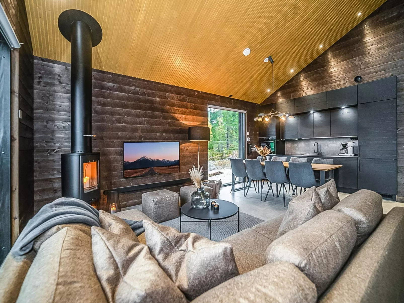 Villa voimapolku 9 a 2-Binnen