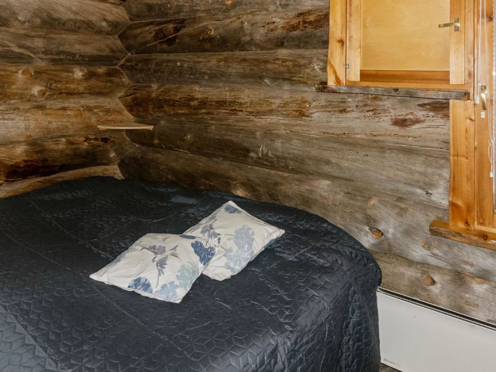 Sallanhelmi b1-Binnen