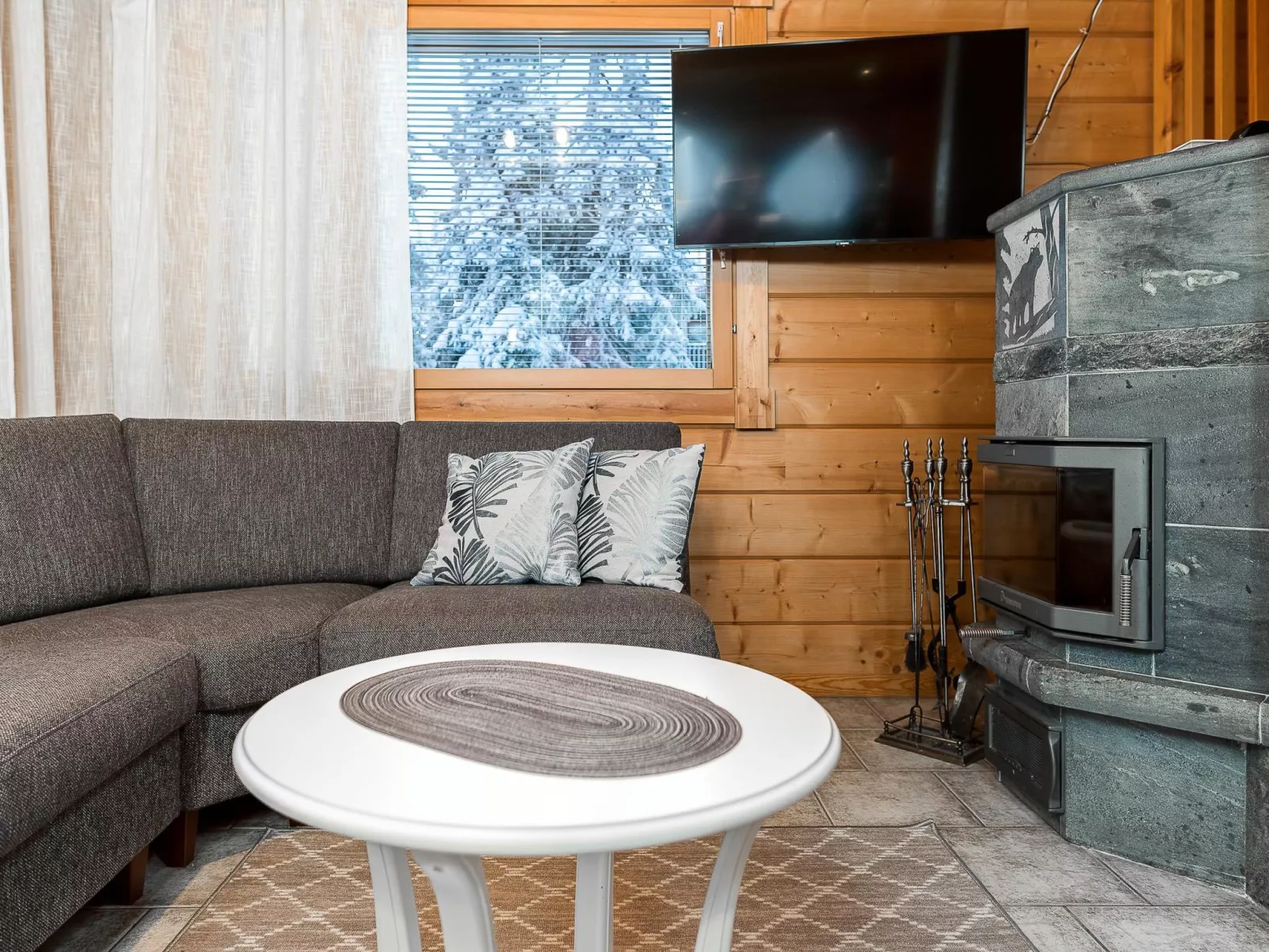 Kinostupa 2a (15-16)-Binnen