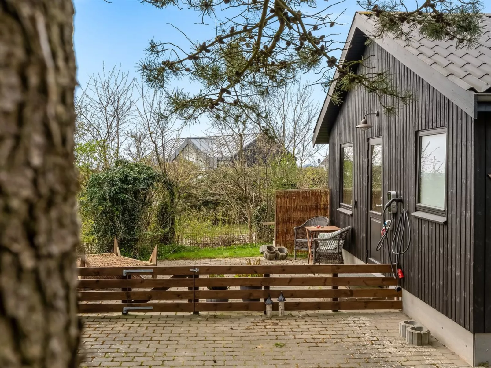 "Lenya" - 300m to the fjord-Buiten