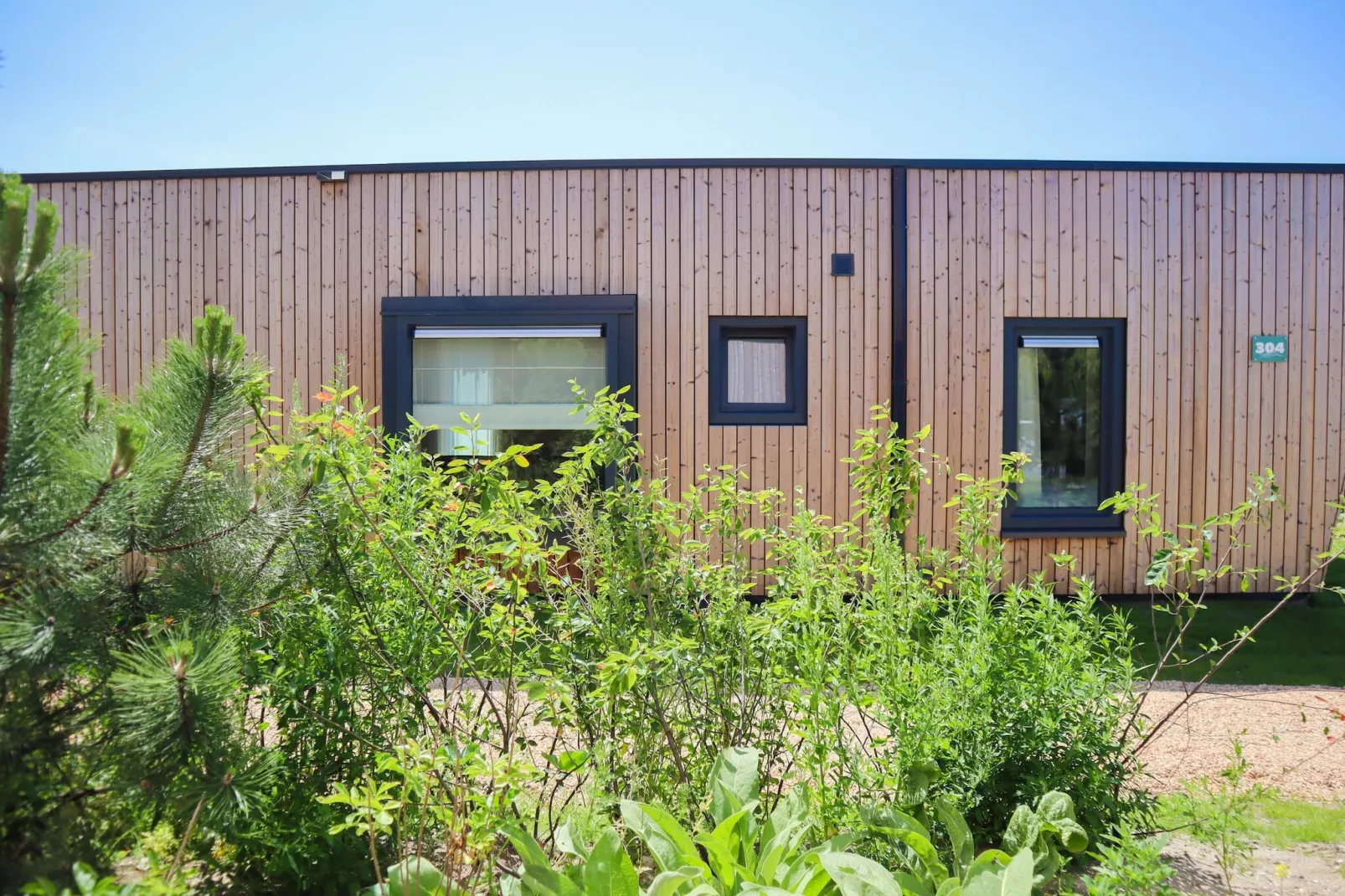 Strandpark Vlugtenburg 15 - Buitenkant zomer