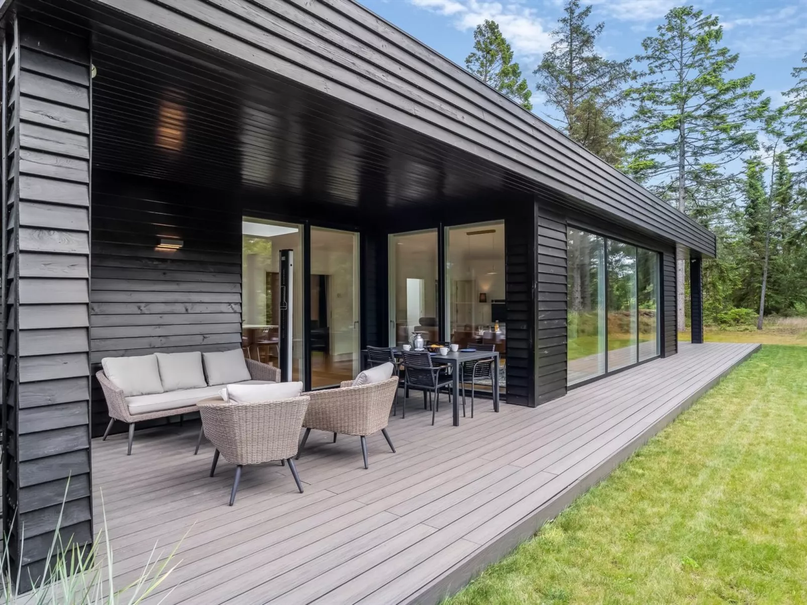 "Jonas" -  from the sea-Buiten