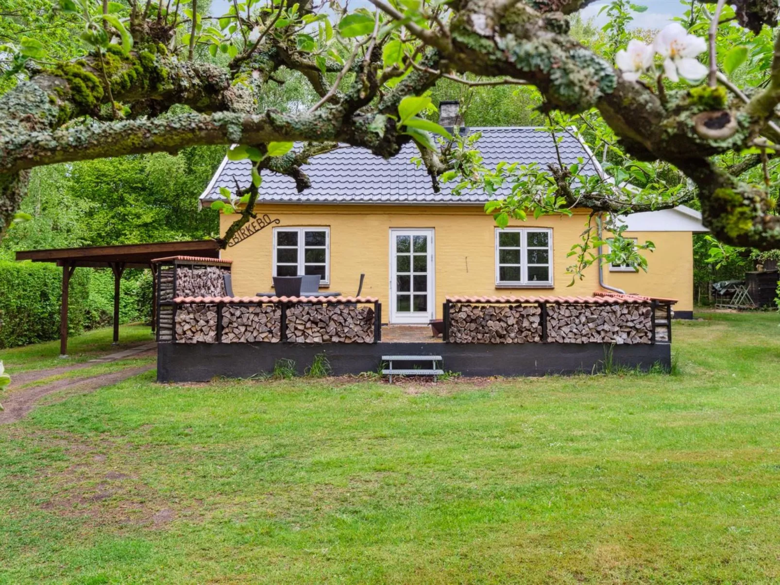 "Andri" - 1.5km from the sea-Buiten