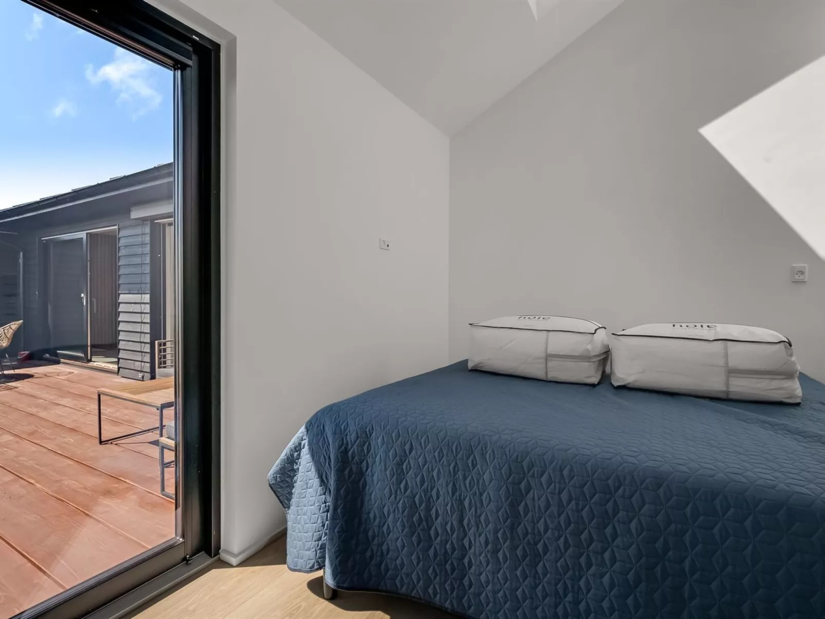 "Merve" - 250m from the sea-Binnen