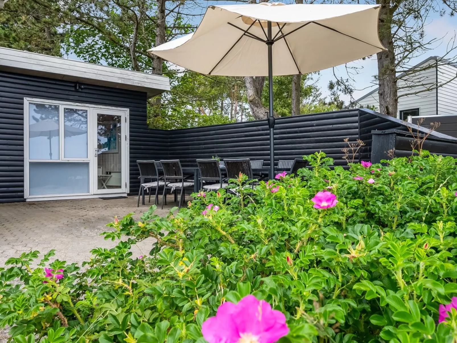 "Donka" - 25m from the sea-Buiten