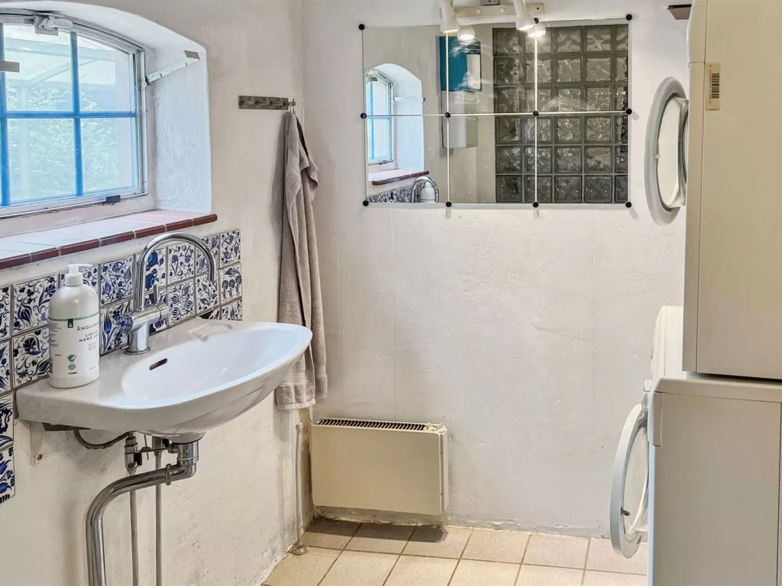 "Virpi" - 8km from the sea-Binnen