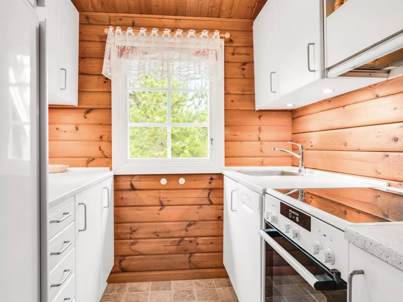 "Cholena" - 1.5km from the sea-Binnen