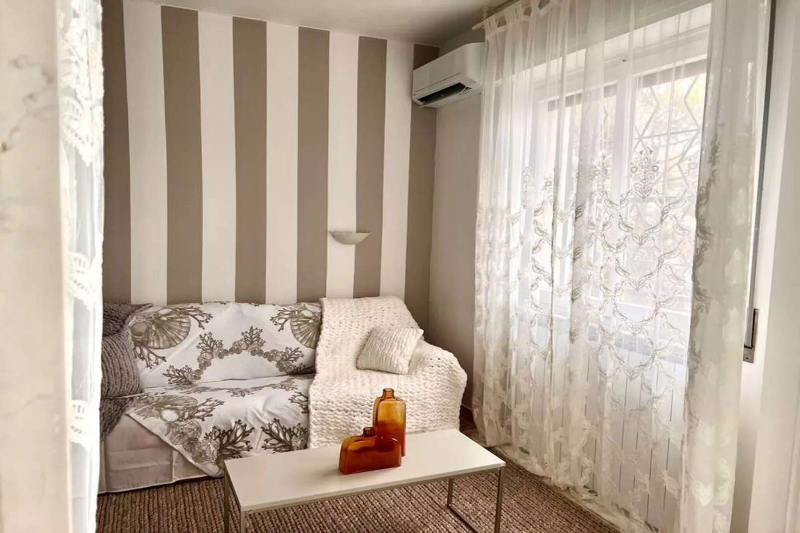 Sanremo Serenella-Woonkamer