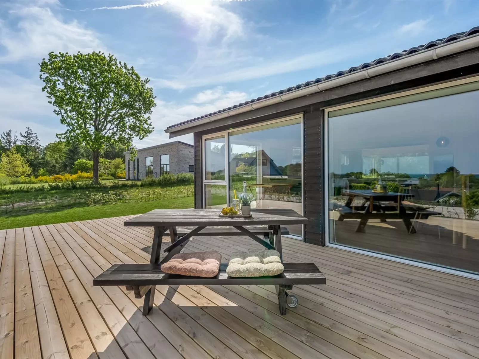 "Siljan" - 400m from the sea-Buiten