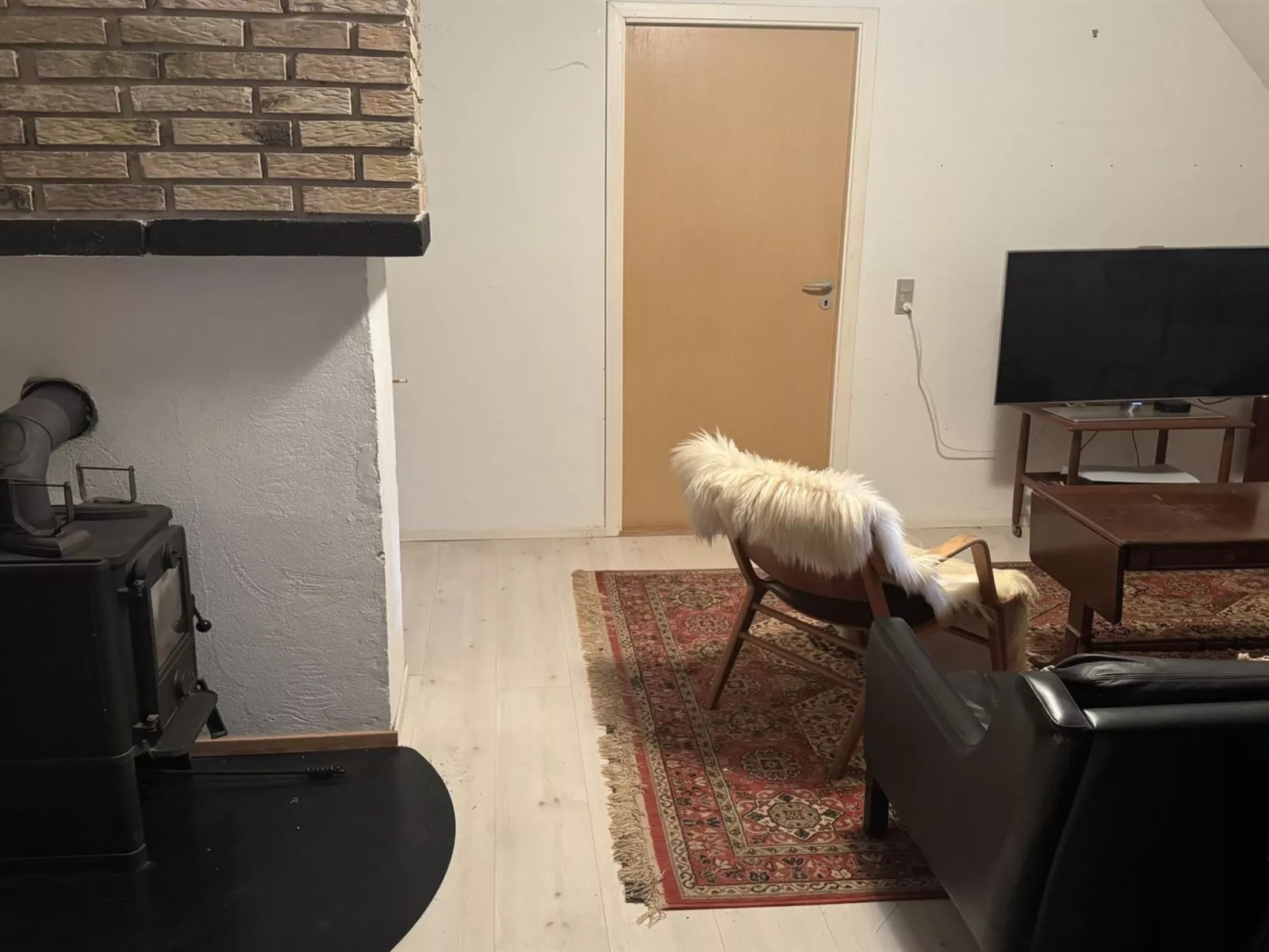 "Karmen" - 1km from the sea-Binnen