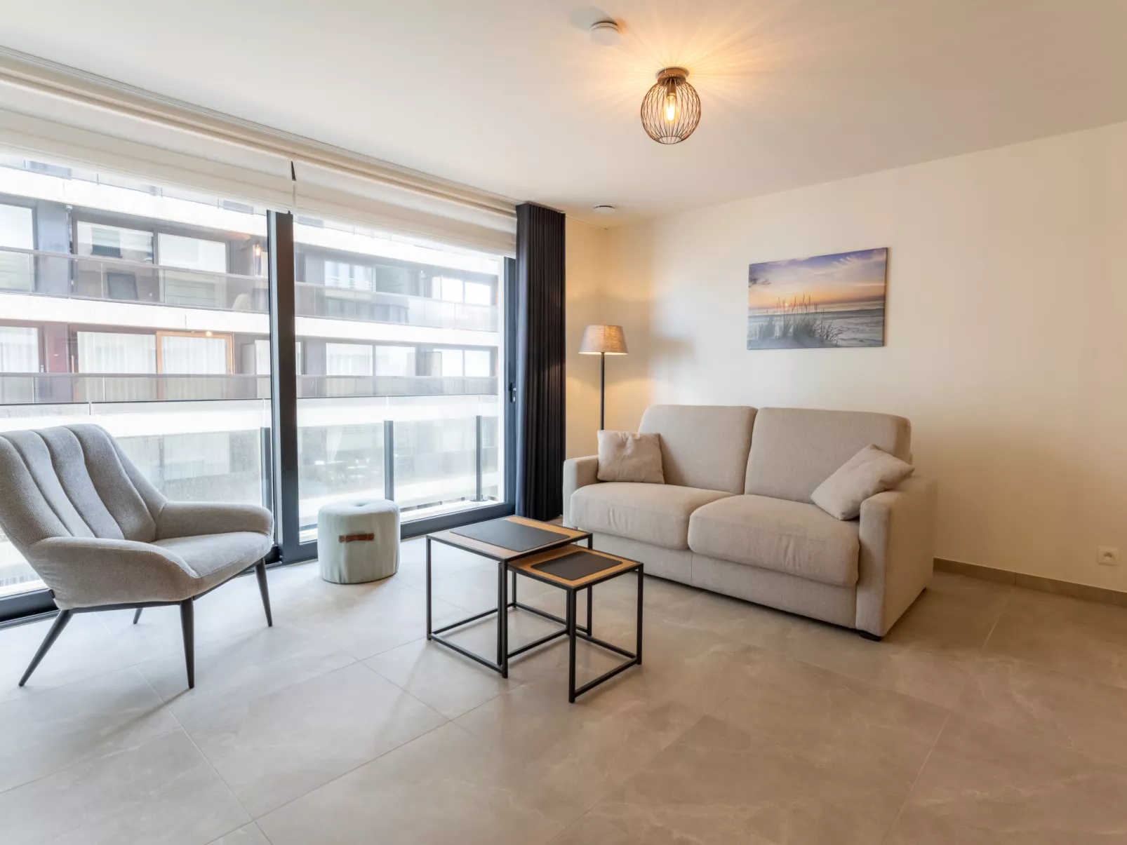 C-Dream I with lateral seaview-Binnen