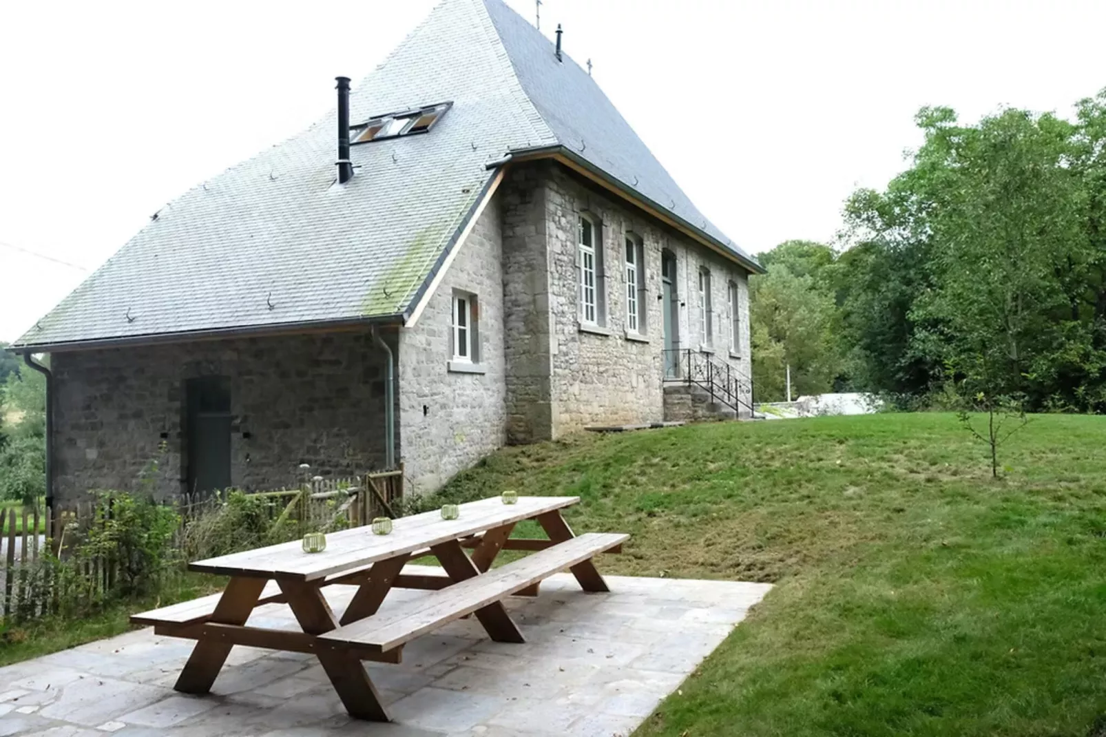 La Maison du Jardinier-Buitenkant zomer