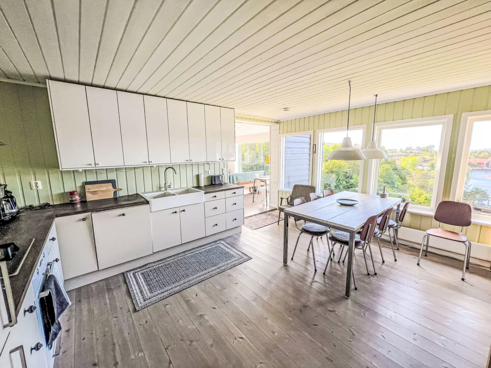 Lauvlid Cottage-Binnen