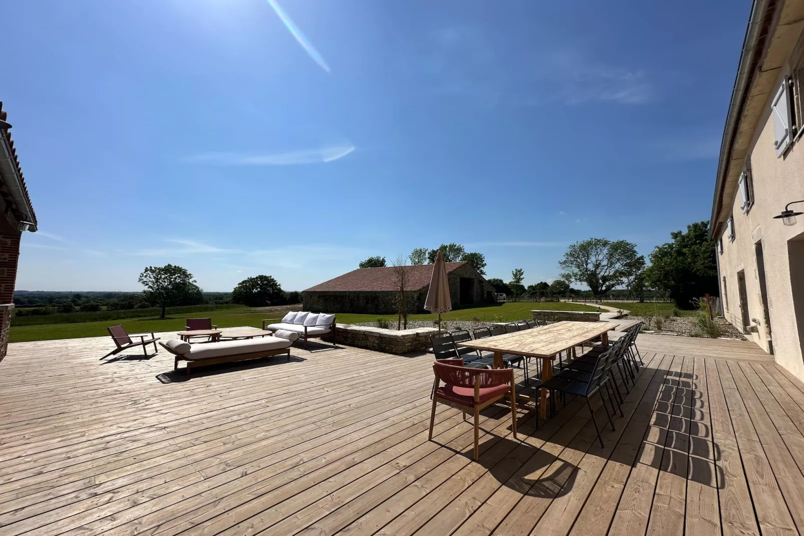 	Le Domaine du Puy Doré-Buitenkant zomer