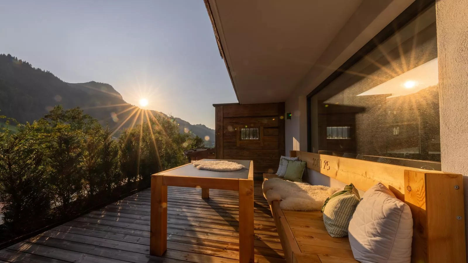City Hide-Away Hahnenkamm Top 1-Terrasbalkon