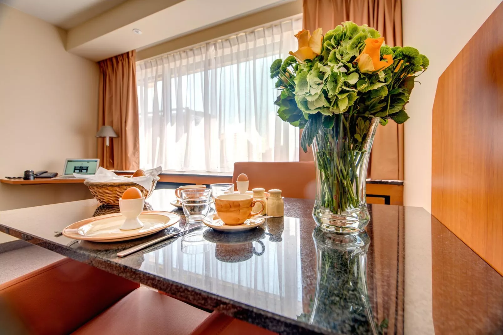 ARASS HOTEL & BUSINESS FLATS - Superior triple-level duplex apartment-Eetkamer