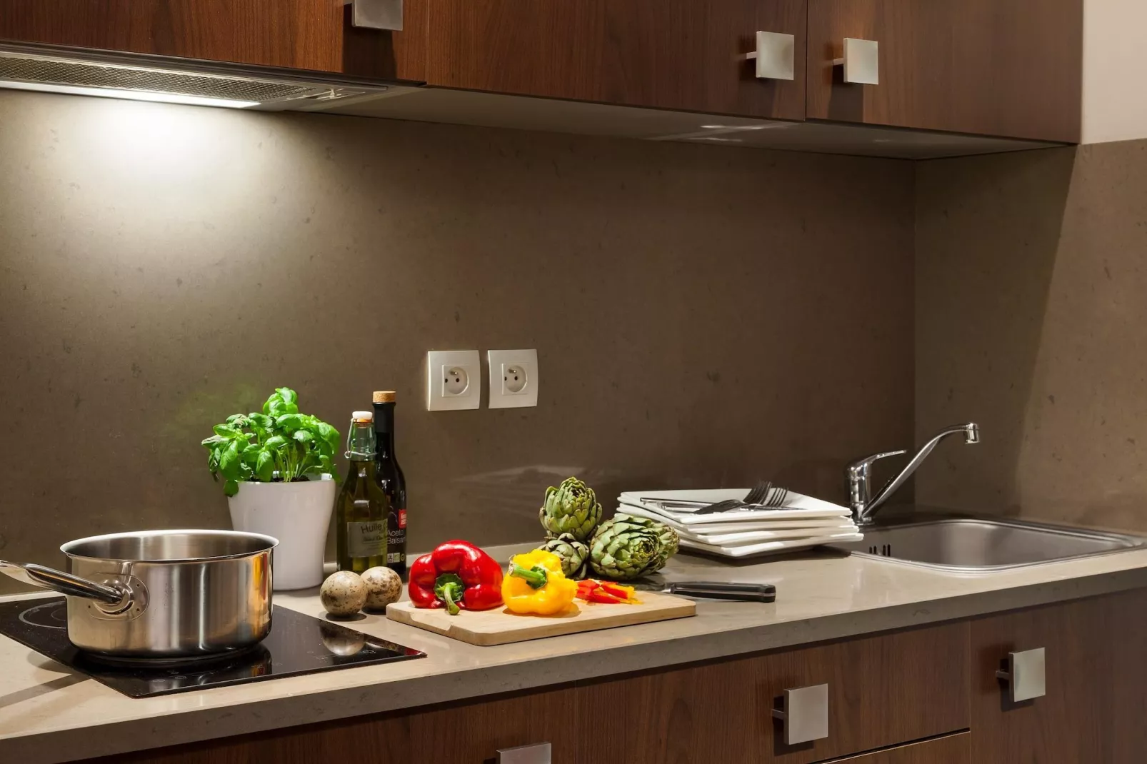 NEHÔ SUITES CANNES CROISETTE - Executive suite with terrace-Keuken