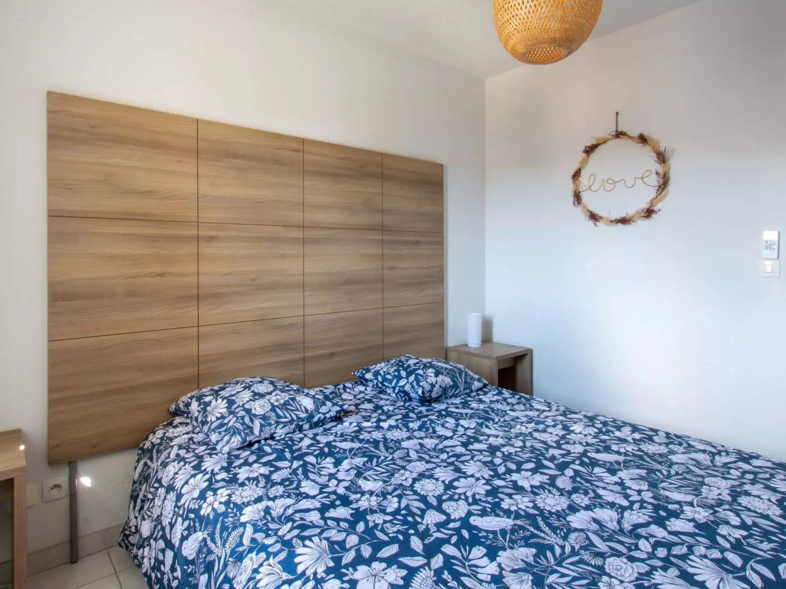 CAP CAMARGUE F-Binnen