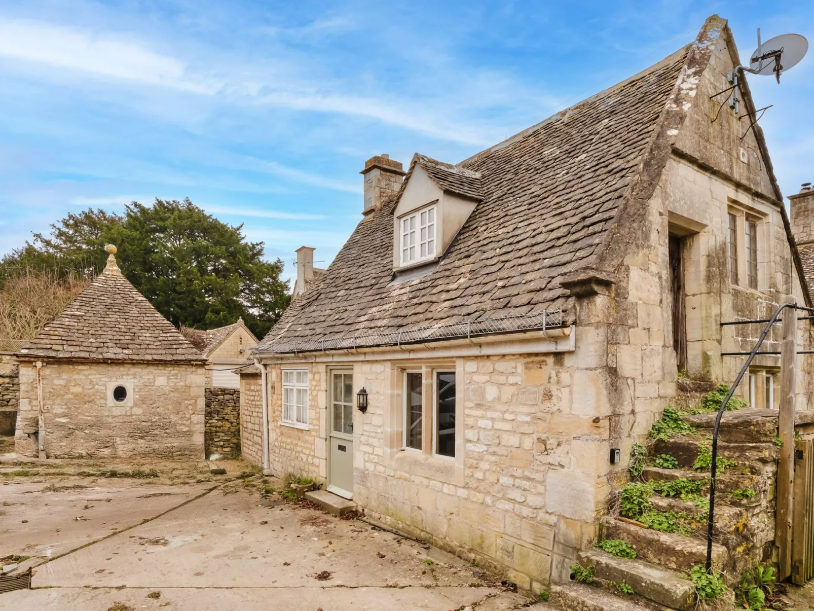 Courtside Cottage-Buiten